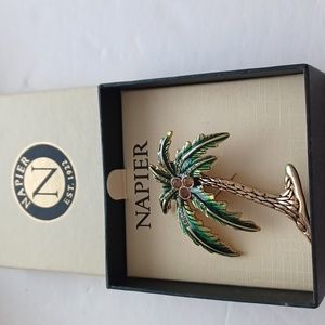 Napier Palm Tree broach pin new in box this is not real gold
